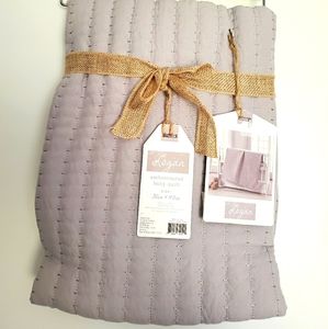 Embroidered baby quilt